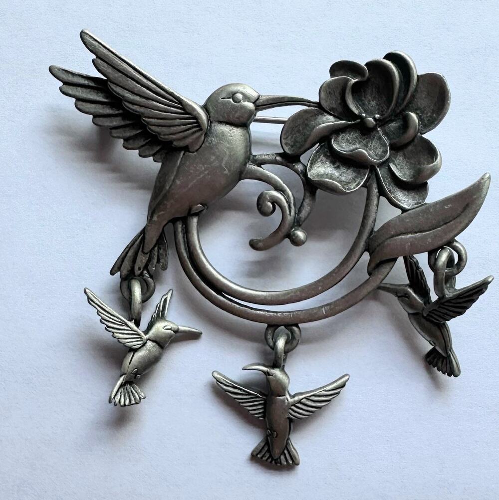 Vintage Spoontiques Pewter Hummingbird & Babies Bird Flower Dangle Brooch Pin